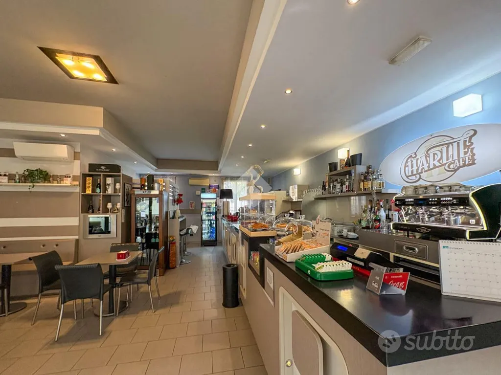 Pièces - Established Bar with Plateatico in Castelleone