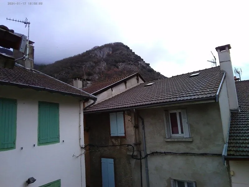 Rõdu - Charming 3-Piece House with Terrace in Tarascon-sur-Ariège