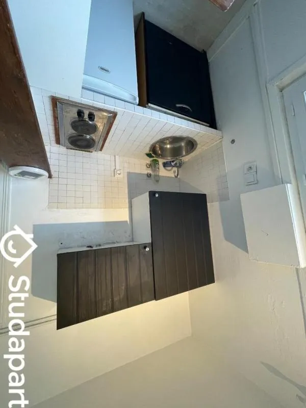 Cuisine - Studio Meublé avec Cave dans l'Avenue du Beausite