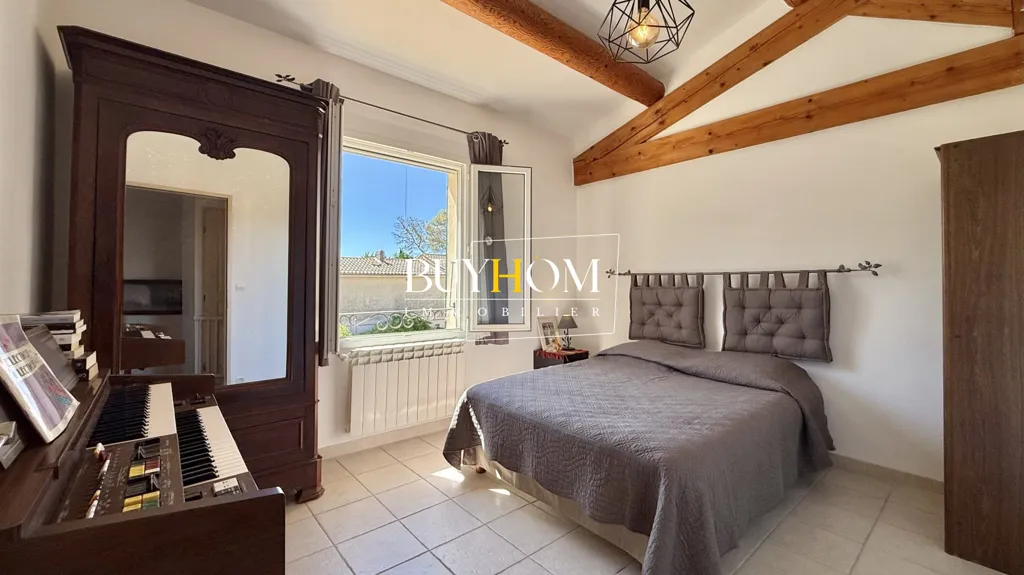Chambres - Villa Familiale avec Piscine au Partage des Eaux à L'Isle-sur-la-Sorgue
