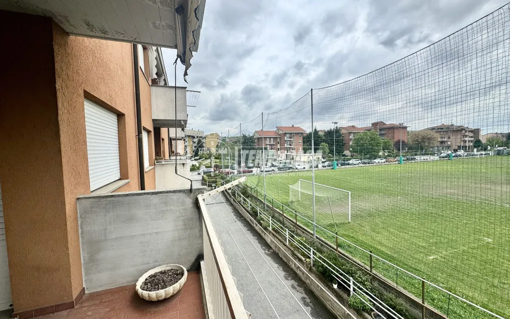 Rõdu - Spacious Apartment with Balcony in Savigliano
