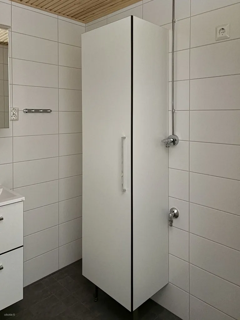 Vannitoad - Modern Flat with Balcony in Lippajärvi, Espoo