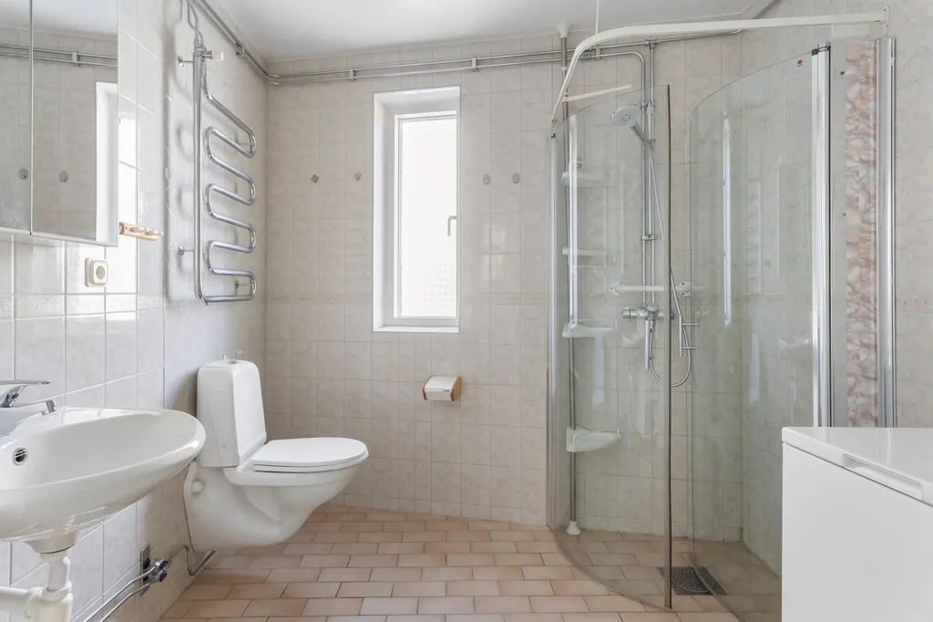 Salles de bain - Apartment with Balcony in Eskilstuna