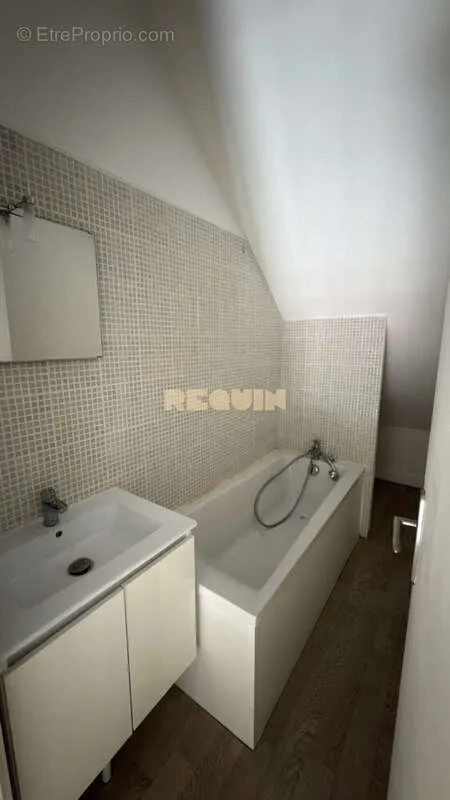 Vannitoad - Duplex Apartment with Balcony in Lille Wazemmes