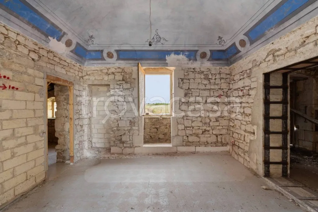 Pièces - Historic Tenement with Pool in Modica