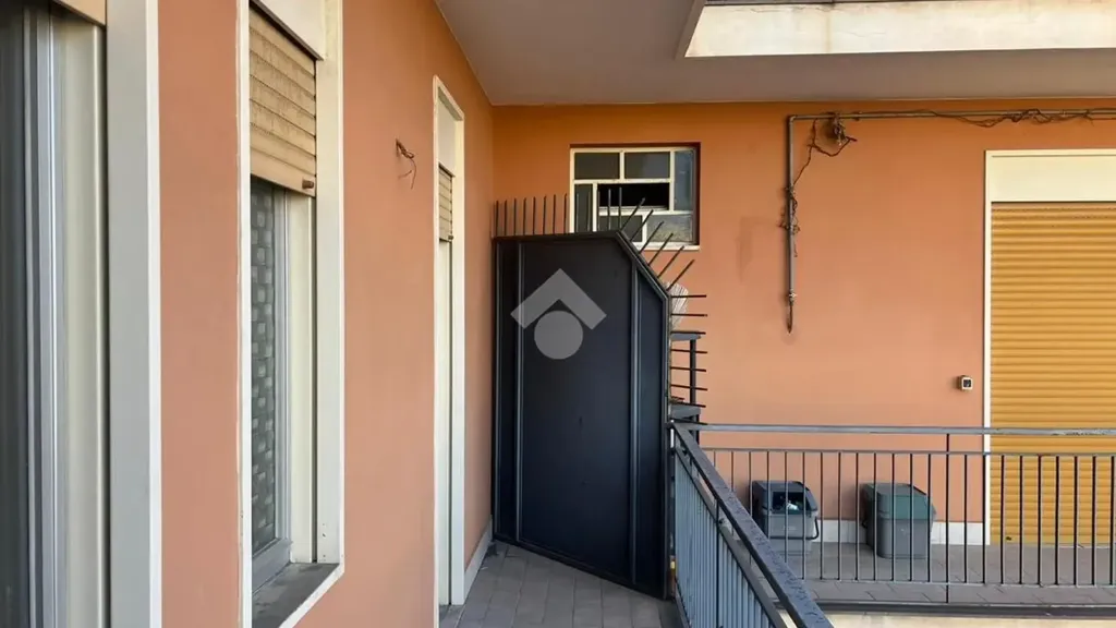 Rõdu - Modernised Apartment with Balcony in Giarre