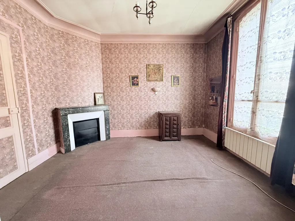 Living Room - Traditional Townhouse near Compiègne Centre