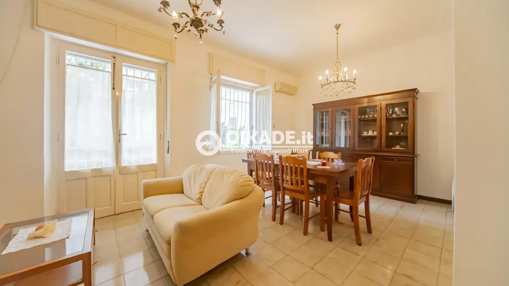 Comedor - Ground Floor Apartment with Private Courtyard in Cagliari