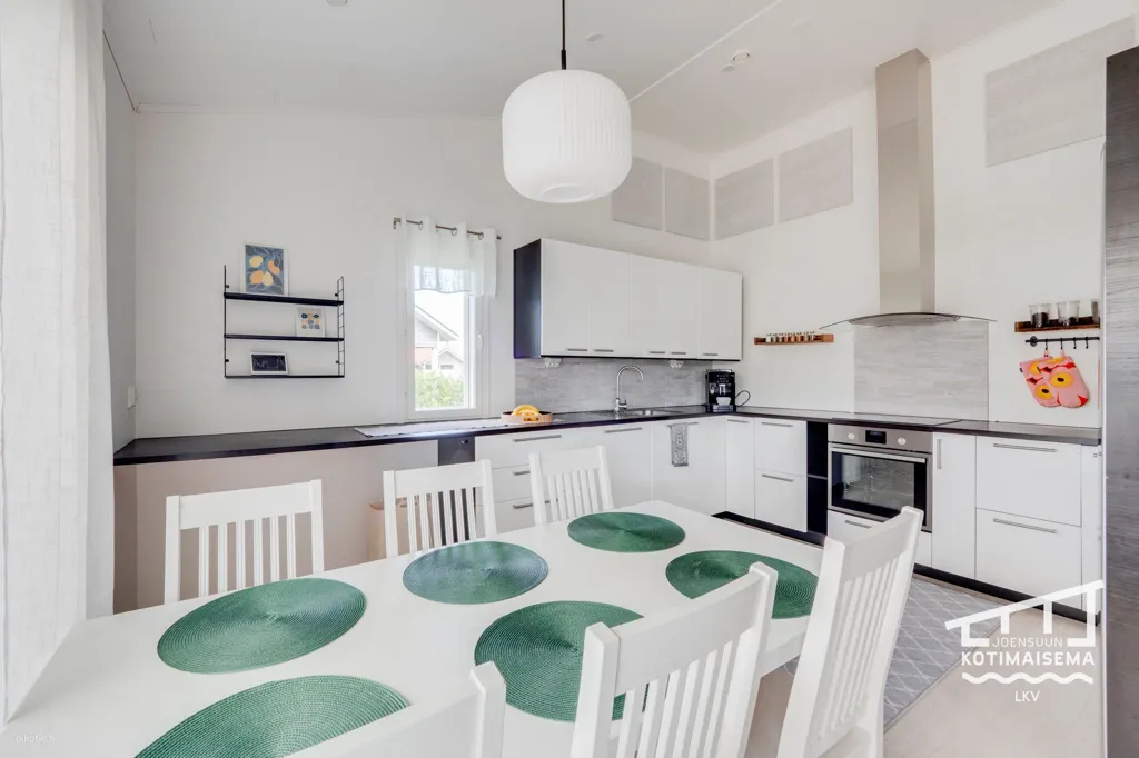 Sala da pranzo - Modern Detached House with Sauna in Joensuu