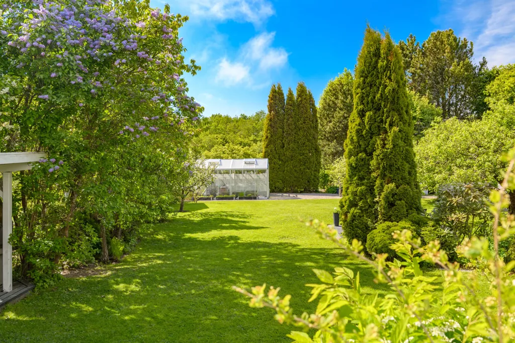 Giardino - Charming Villa with Garden in Central Location