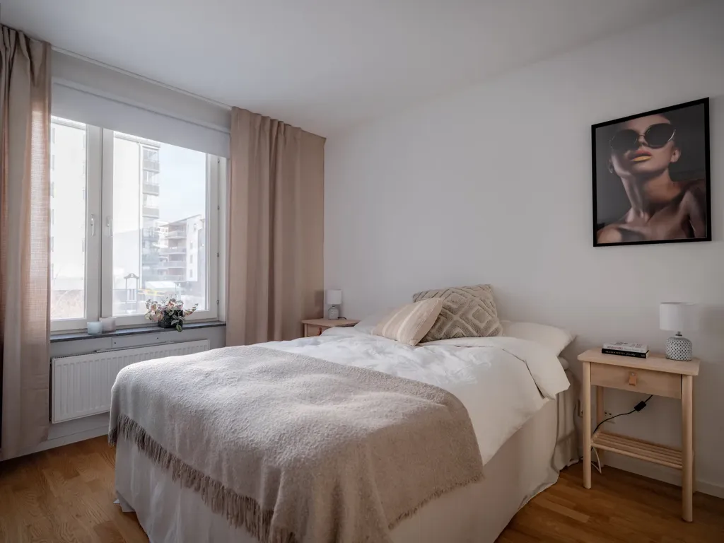 Magamistoad - Apartment with Balcony in Täby