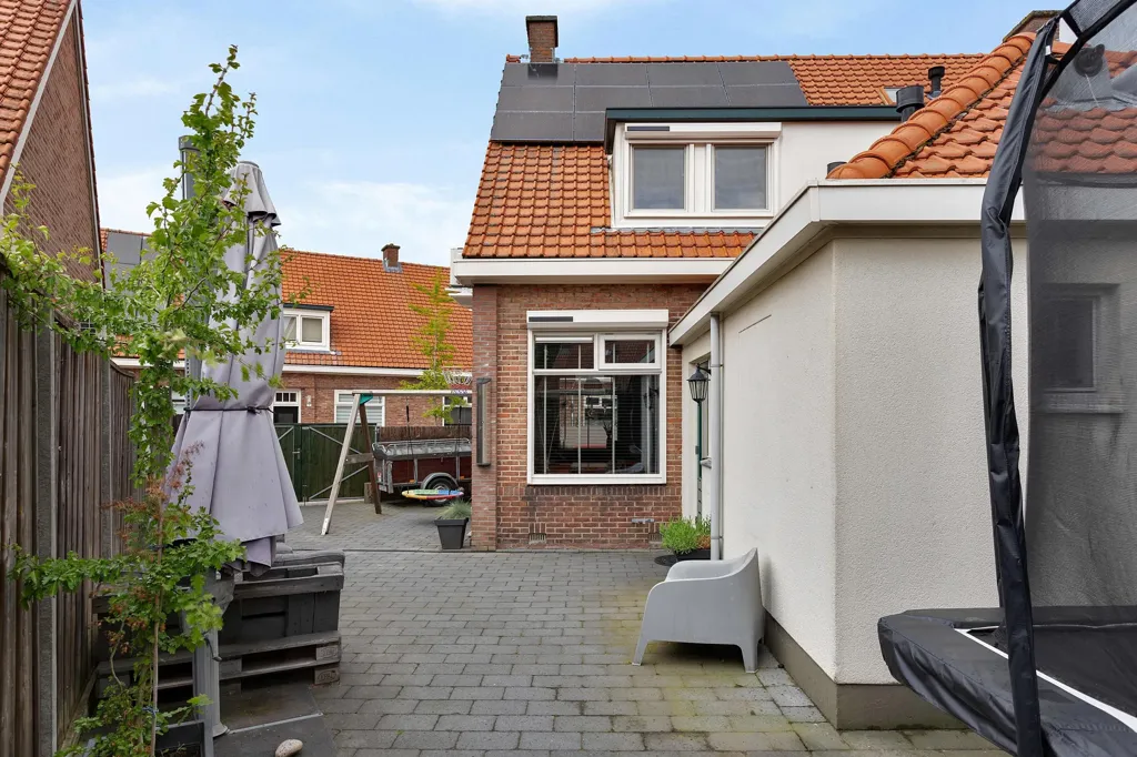 Välivaade - 1930s Character House with Garden in Enschede