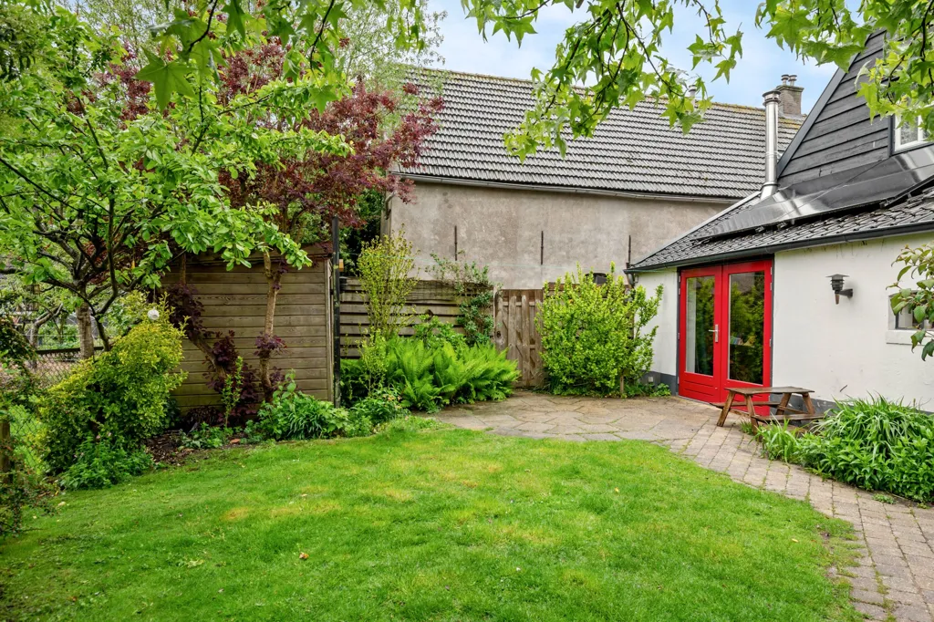 Jardin - Charming Free-Standing House with Garden View in Deil