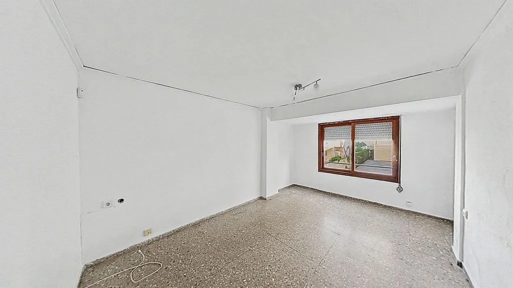 Pièces - Apartment with Balcony in Playa de Gandia