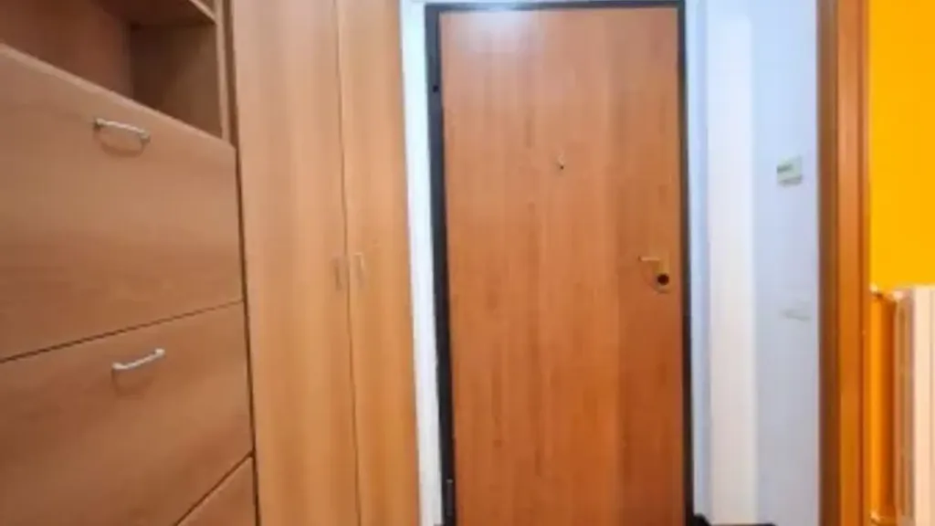 Hallway - Furnished Flat with Kitchen in Bregnano