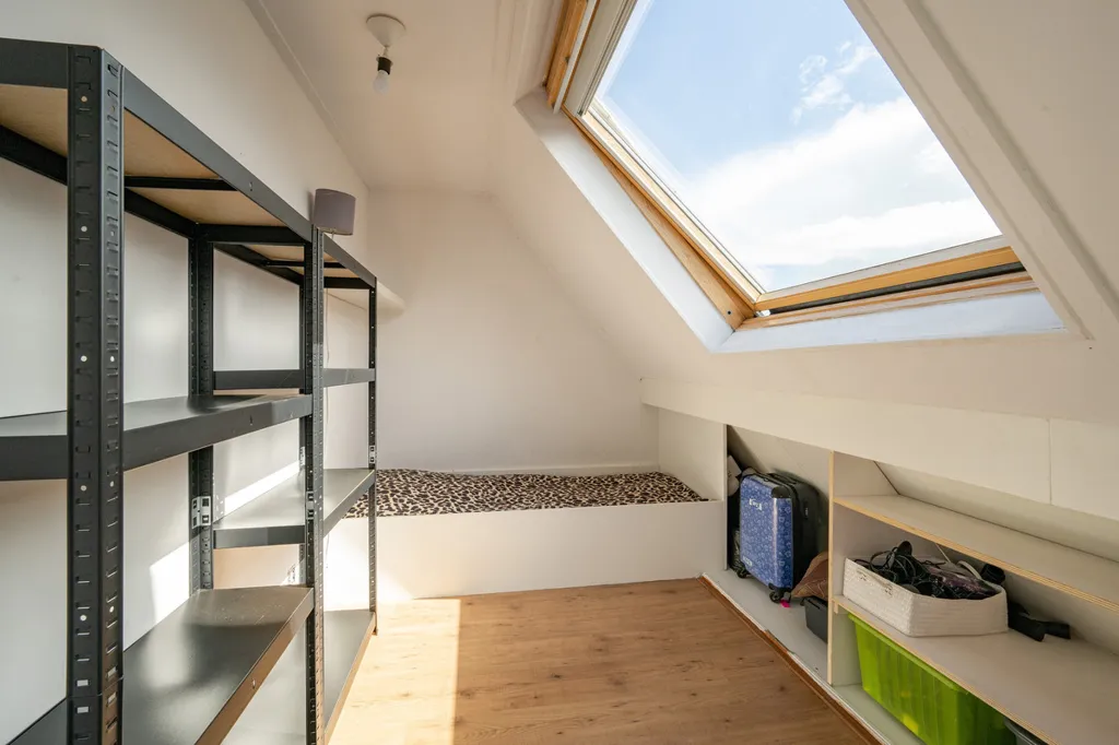 Toad - Modernised Corner House with Garden in Leerdam