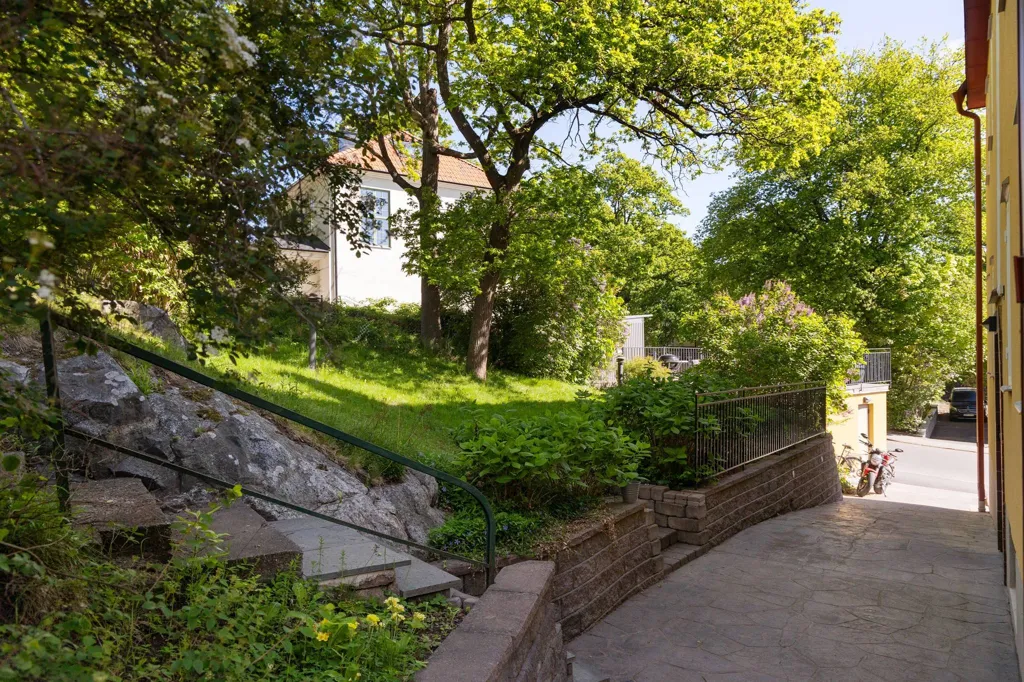 Aed - Charming 1930s Villa-Style Flat in Gamla Råsunda