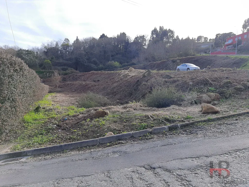 Aed - Construction Plot with River Views in Vila Nova de Gaia