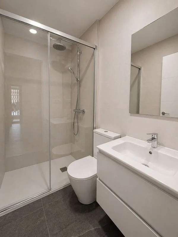 Salles de bain - Duplex Apartment with Balcony in Castelldefels Centre