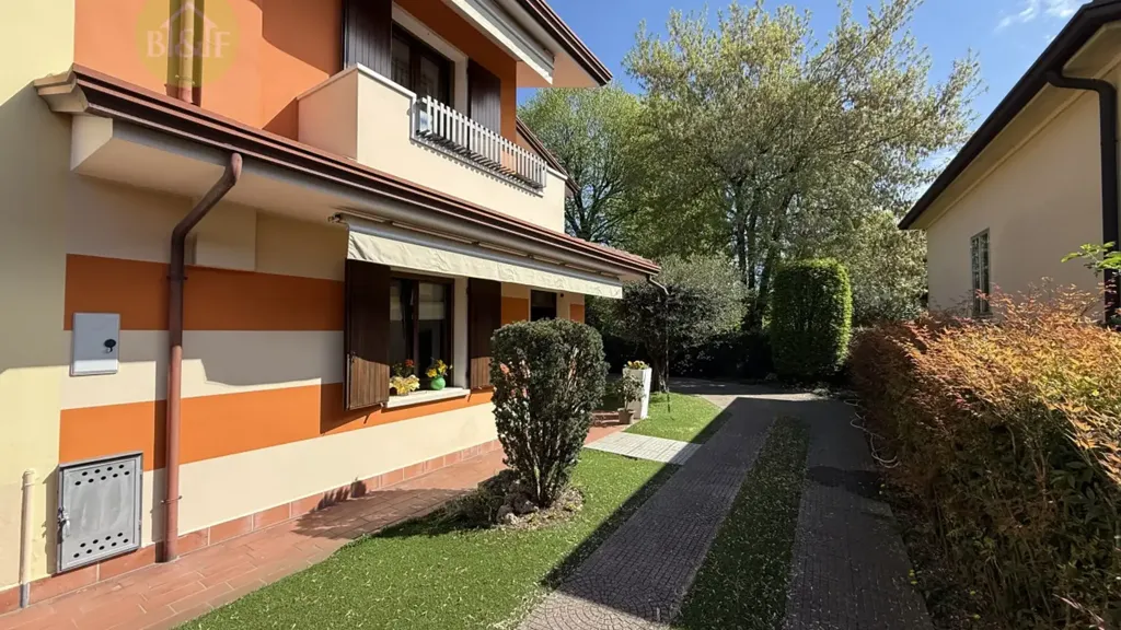 Jardin - Bifamiliare Villa with Private Garden in Legnago