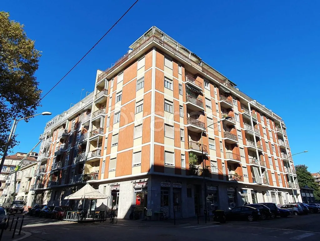 Esterno - Apartment with Double Exposure in Turin