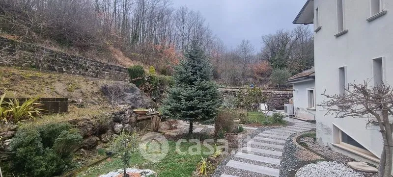 Garden - Spacious Villa with Garden in Montemarano