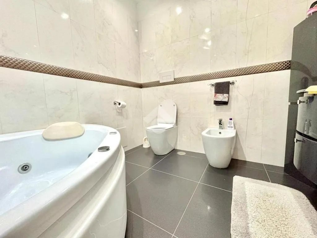 Salles de bain - Panoramic Apartment with Balcony in Naples