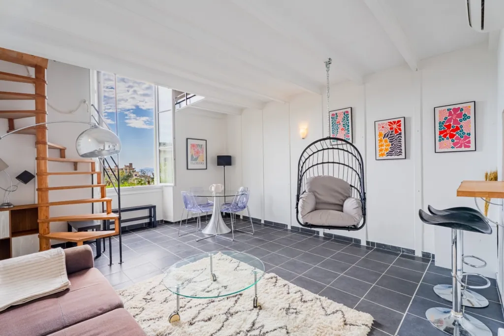 Séjour - Appartement Duplex avec Vue Mer à Nice