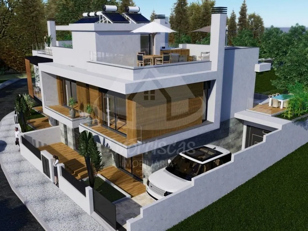 Contemporary Semidetached House with Jacuzzi in Loures