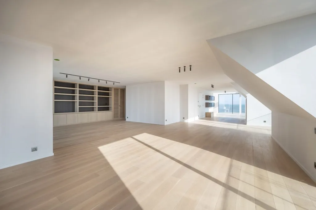 Elutuba - Corner Duplex with Sea Views in Luxurious Setting
