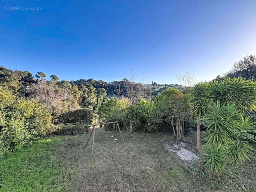 Aed - Provençal Villa with Garden in Lush Setting