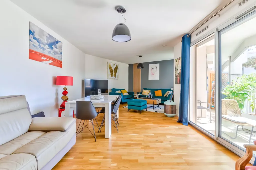 Elutuba - Luxury Flat with Balcony in Tassin-la-Demi-Lune