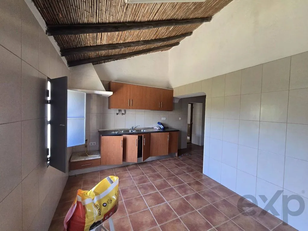 Cuisine - Farmhouse with Fruit Trees near Tavira