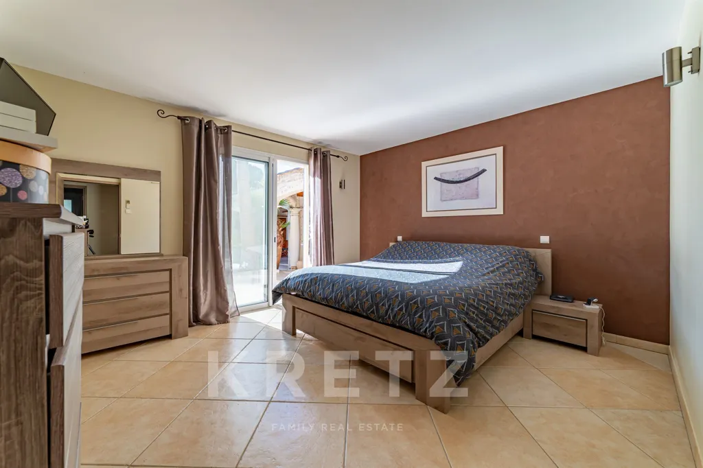 Chambres - Villa avec Parc Boisé à Vias