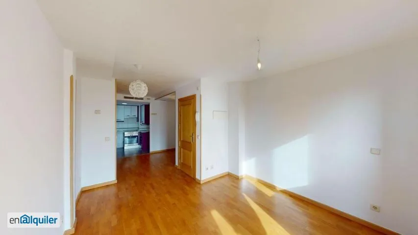 Toad - Modern Studio with Lift in Calle Convenio, Madrid