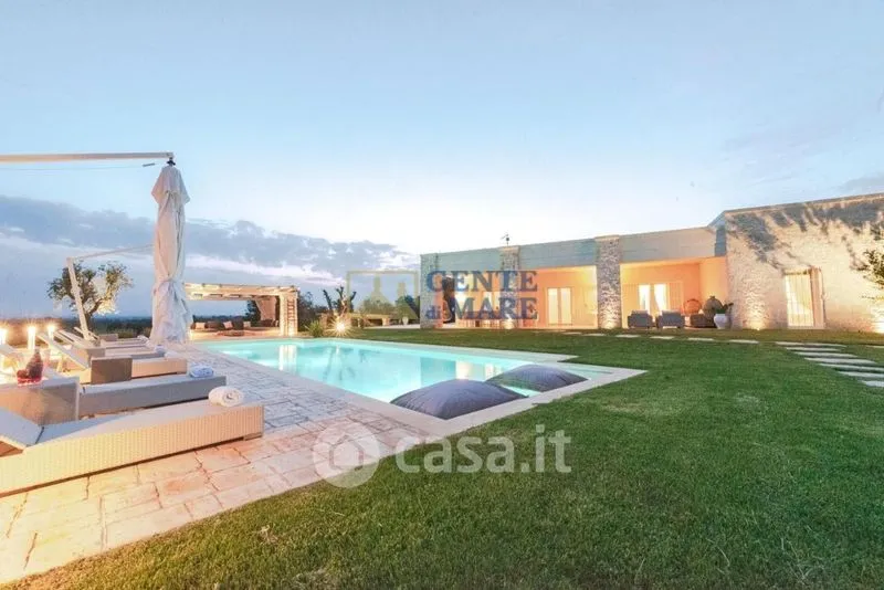 Pool - Luxury Villa with Pool in Ostuni