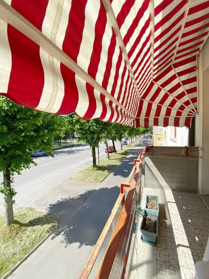 Balcon - Spacious Apartment with Balcony in Copparo