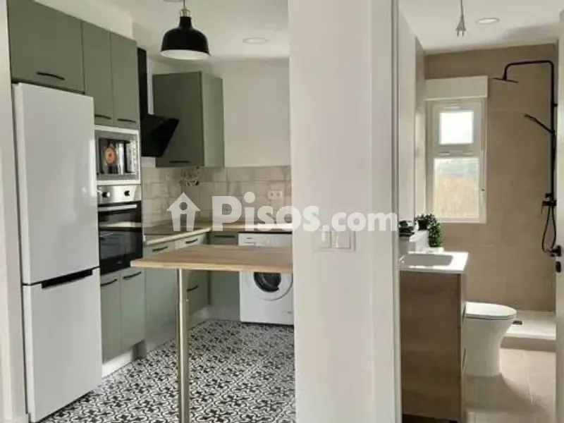 Kitchen - Reformed Apartment with River View in City Centre