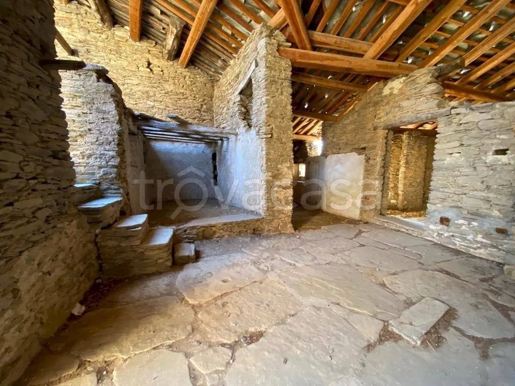 Toad - Rustic Property with Sunlit Garden in Melle