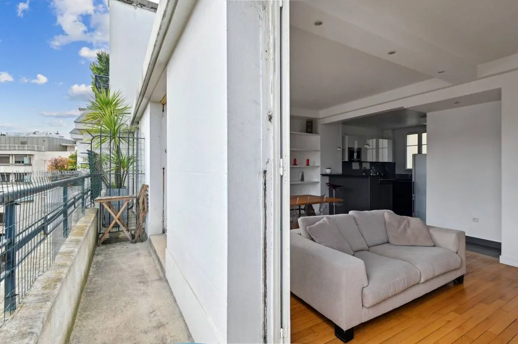 Séjour - Pied à Terre Duplex avec Vue Tour Eiffel à Paris XVI