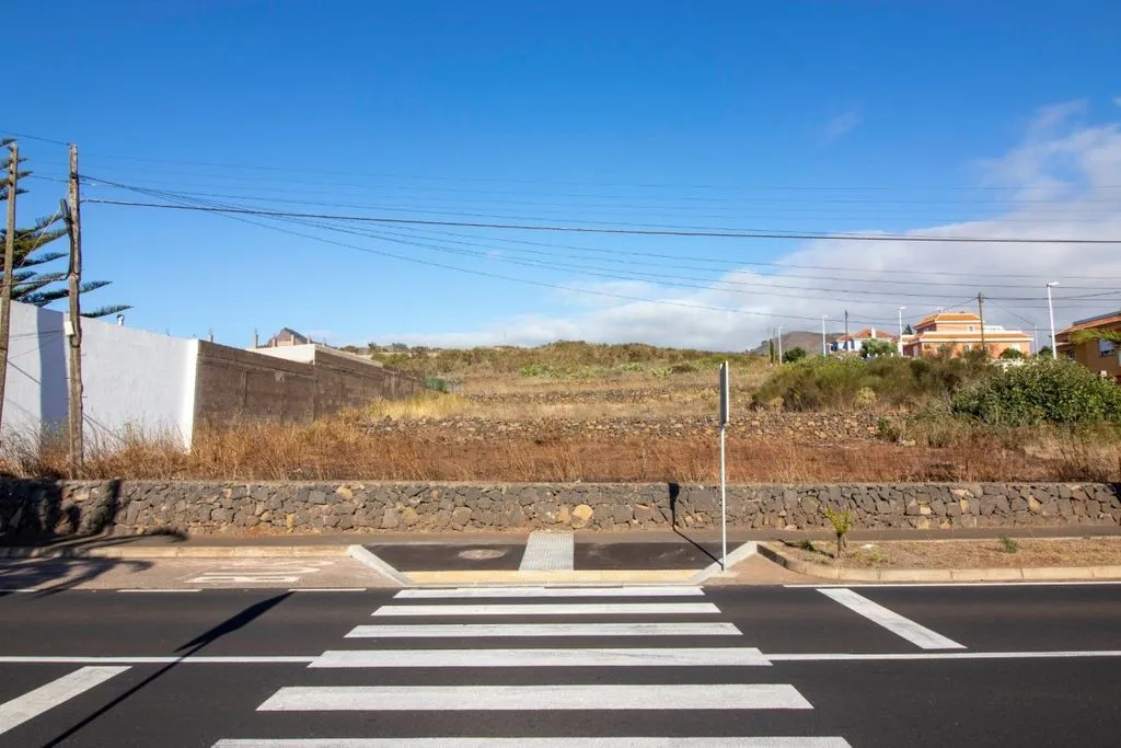 Garden - Building Land with Chalet Potential in El Rosario