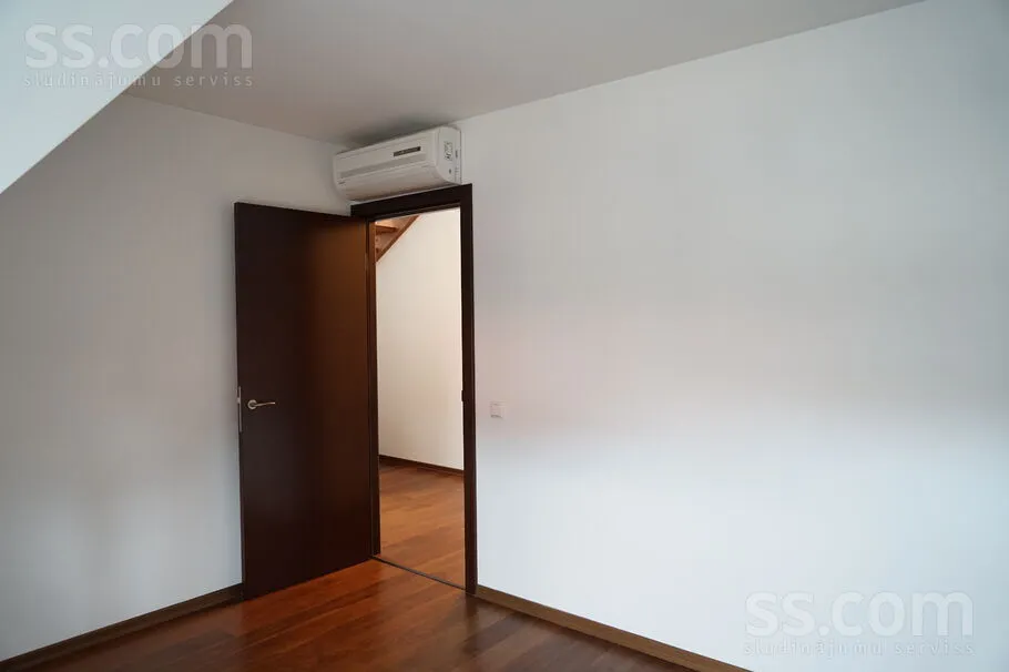 Pièces - Duplex Apartment with Historic Views in Riga Centre