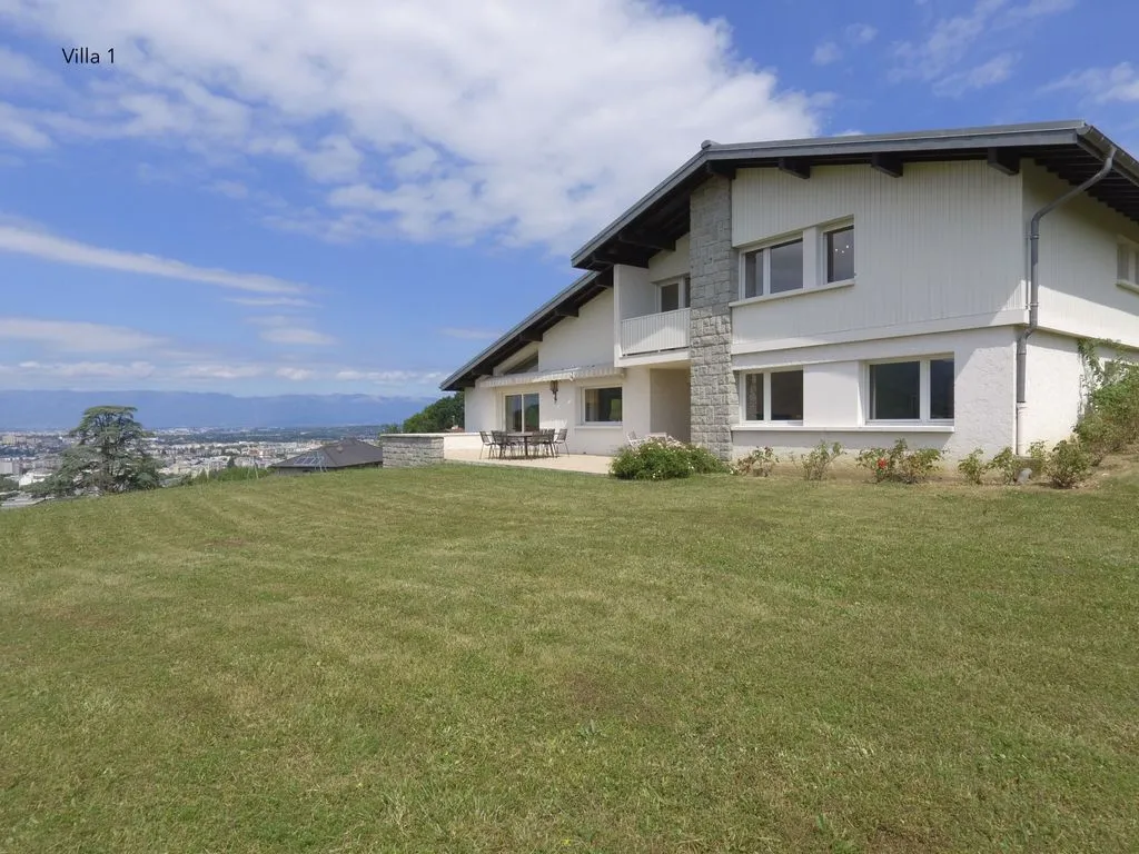 Giardino - Luxury Villa with Panoramic Views in Vétraz-Monthoux