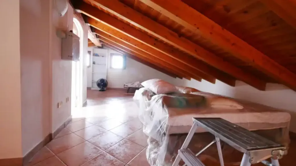 Pièces - Terraced Apartment with Garage in Serramazzoni