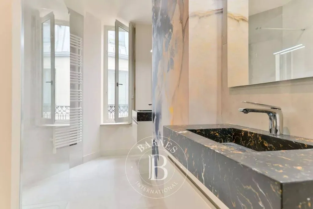 Bagni - 1-Bedroom Apartment with Balcony in Lyon