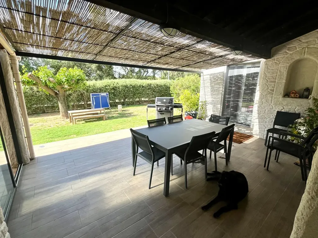 Terrass - Villa with Pool in Mouriès Countryside