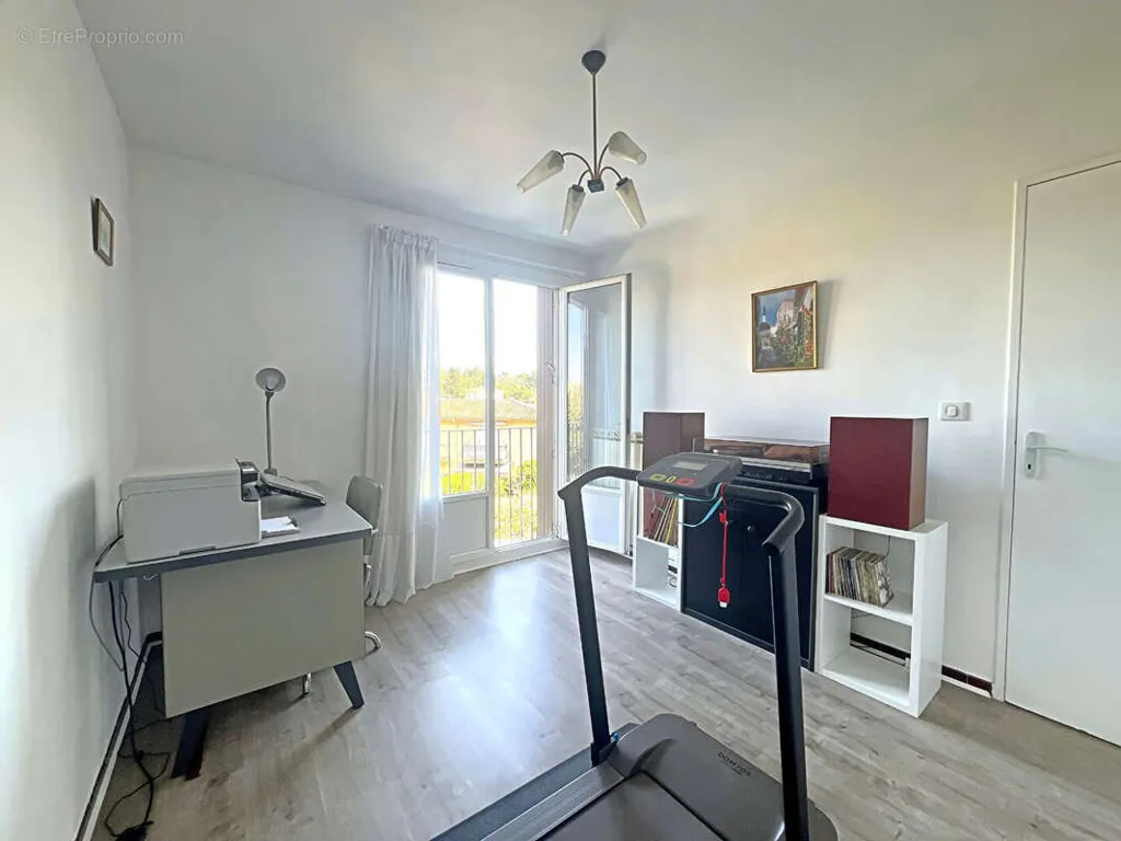 Chambres - Appartement T3 au Calme avec Terrasse à Paris