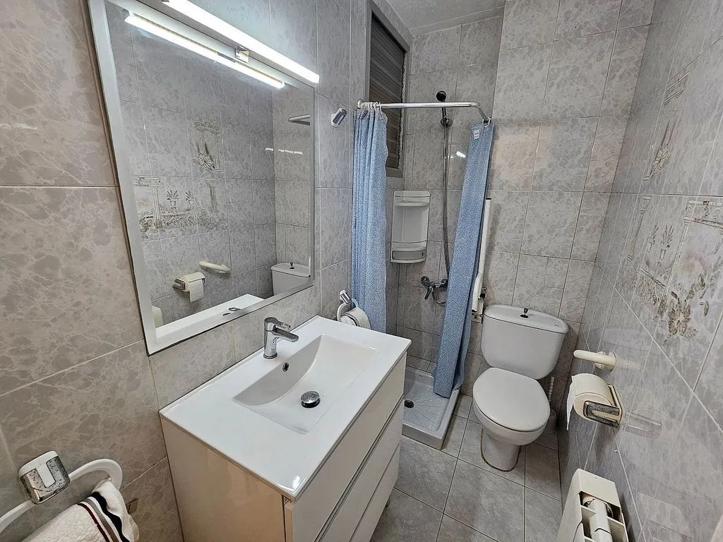 Vannitoad - Flat with South-West View in Nou Eixample Sud
