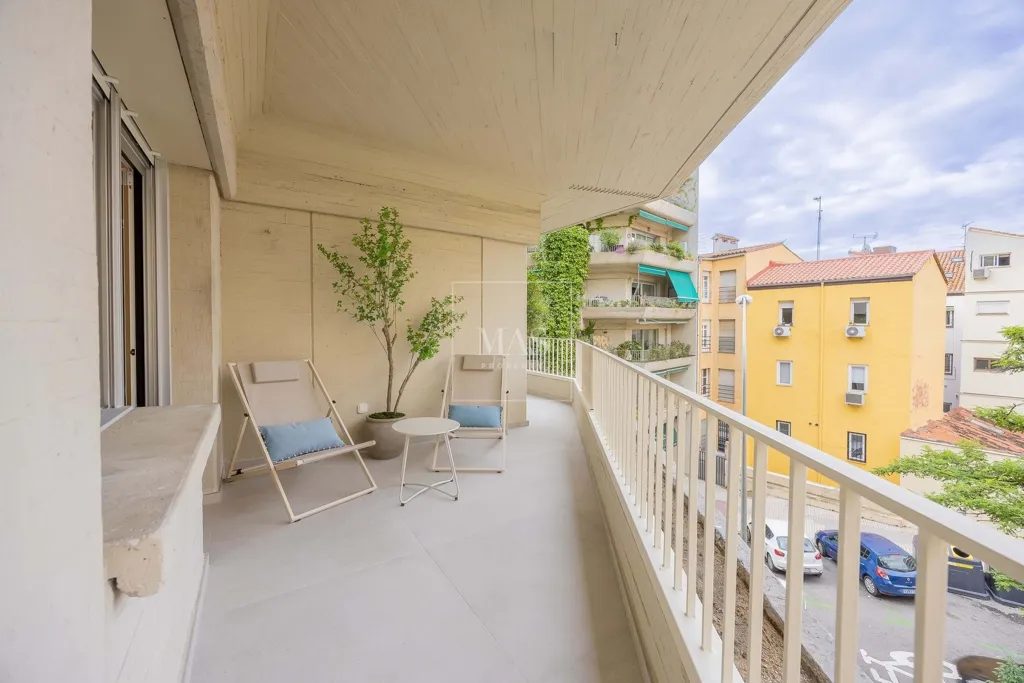 Balcon - Renovated Apartment with Terraces in Madrid
