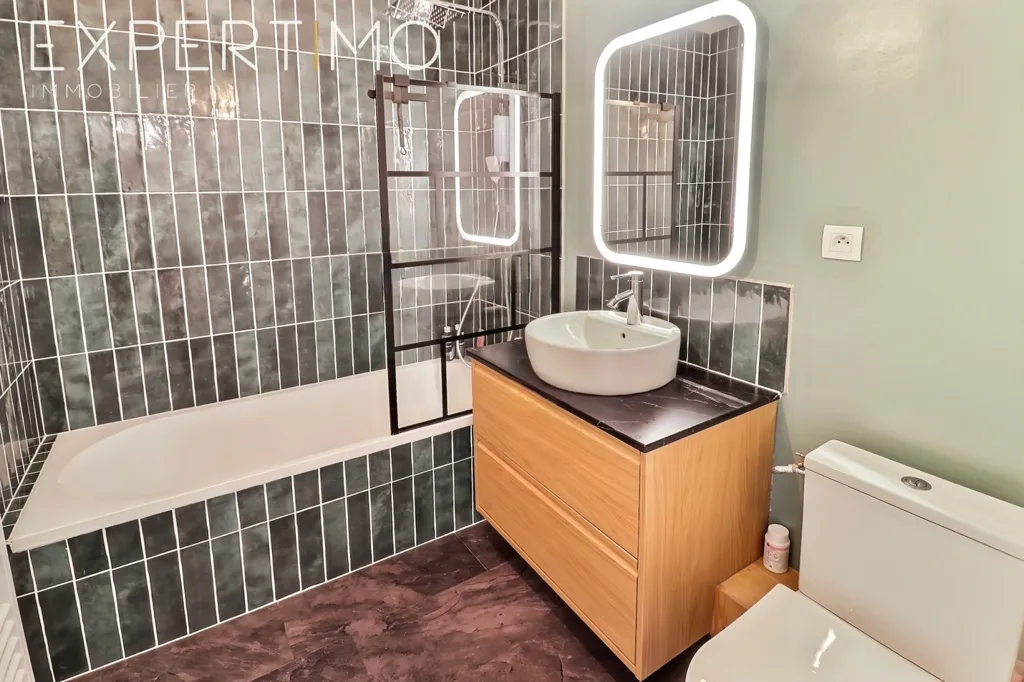 Vannitoad - Duplex Townhouse with Terrace in Brest Centre